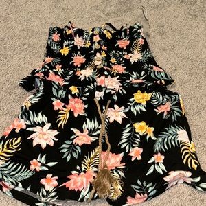 brand new two piece hawaiian flower clothing set.